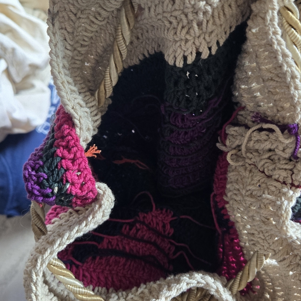 NEW Large Colorful Crocheted Bag - Picture 3 of 6